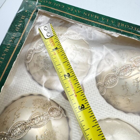 Krebs Glass Victorian Christmas Ornament Set Of 4 Cream Gold Glitter Vtg 2.5" - Picture 2 of 16